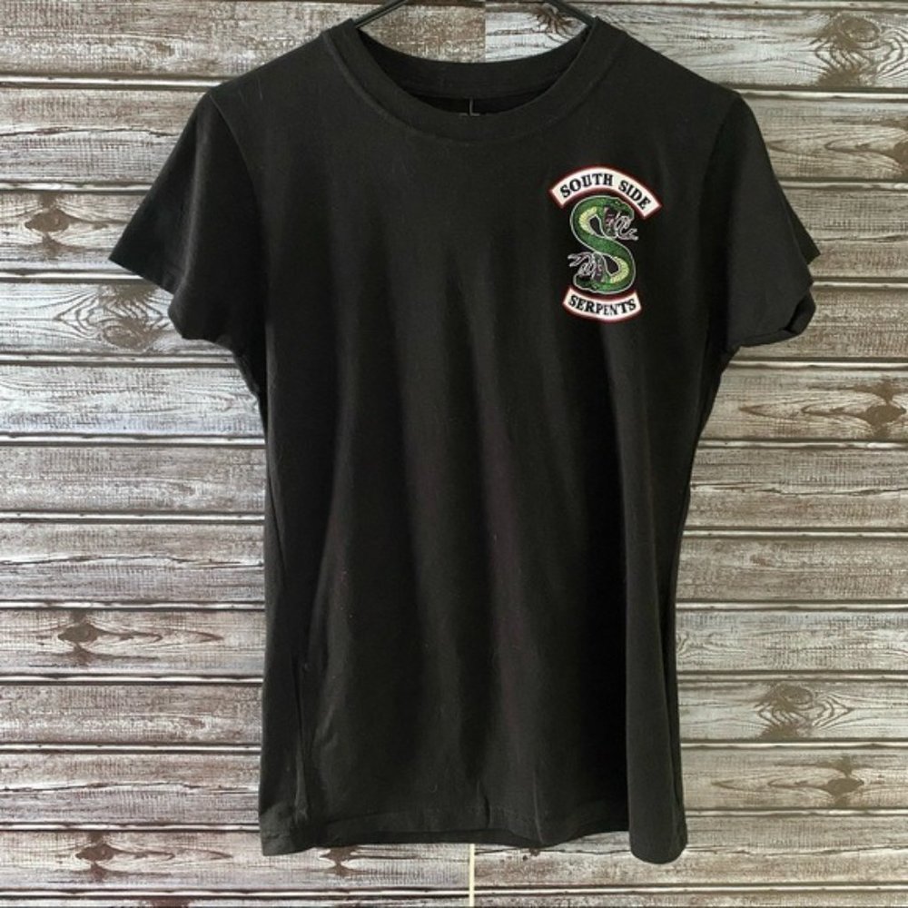 NWT Ripple Junction Riverdale South Side Serpents Top Size M‎